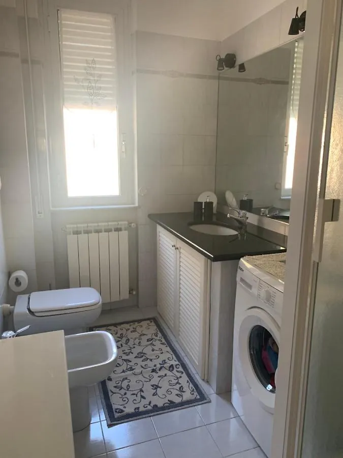 Apartment Appartamento Tevere Finale Ligure